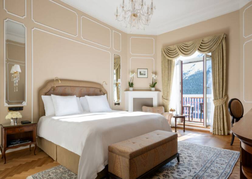 Signature Lake Room with Balcony