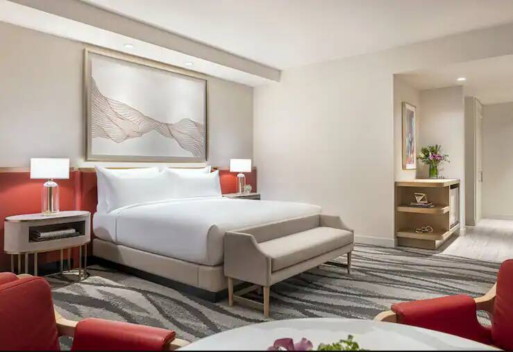 Premium Room - One King Bed