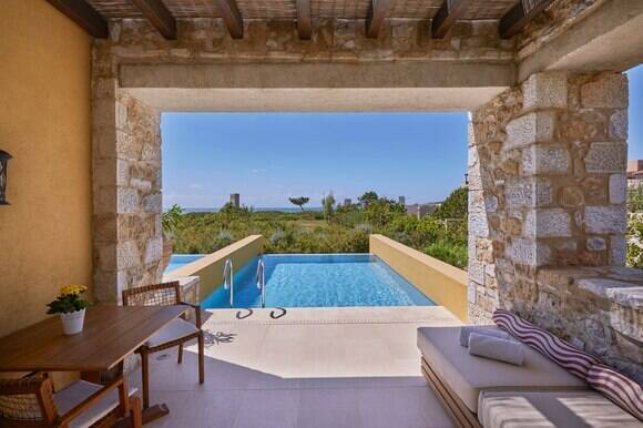 Infinity Twin Room - Garden View