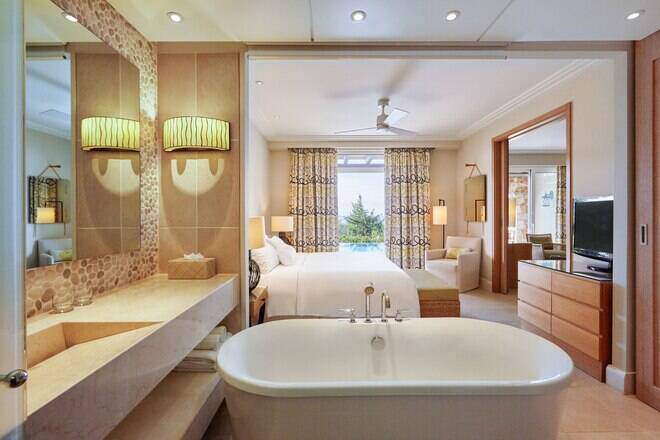 Premium Infinity Suite - Sea View