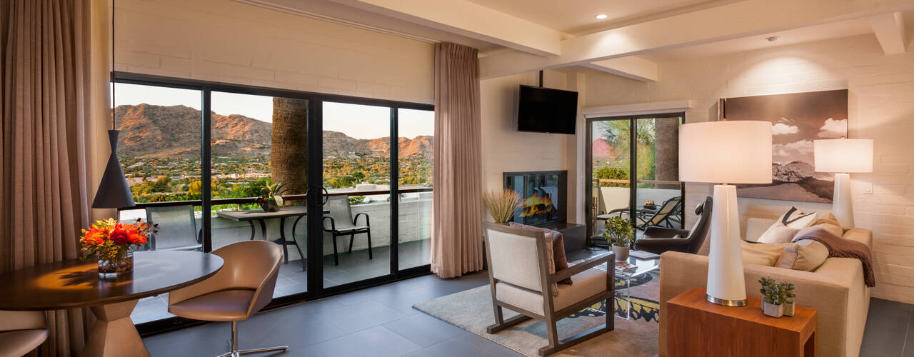 Camelback King Suite