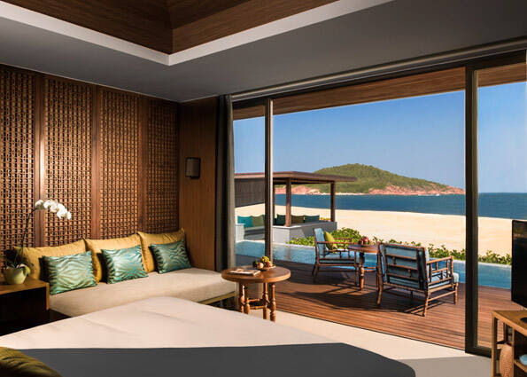 Anantara Beachfront Pool Villa