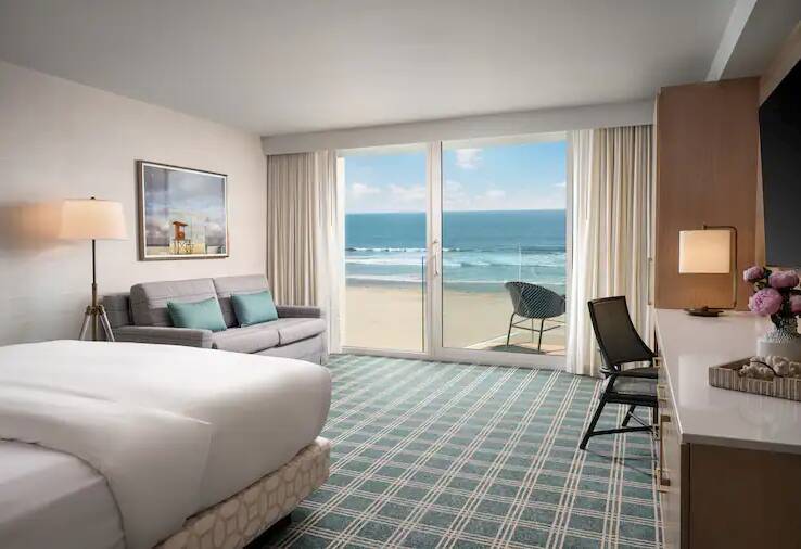 The Views Oceanfront King Room