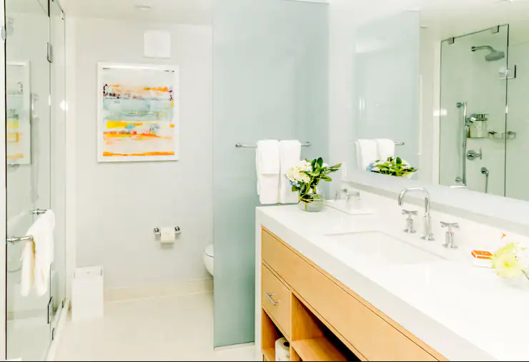 The Views Oceanfront Two Queen Room