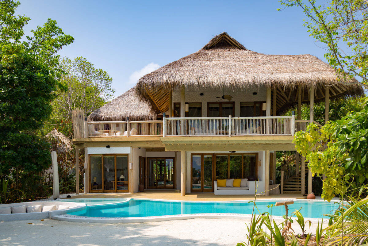 Three Bedroom Beach Retreat With Pool