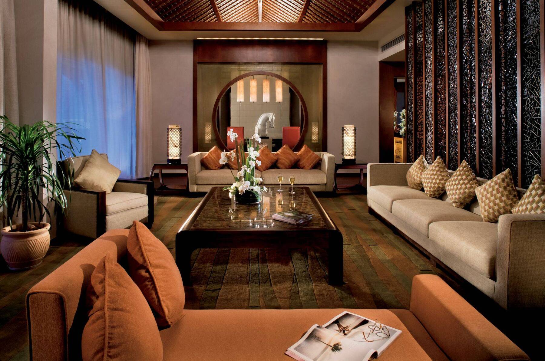 The Ritz-Carlton Suite