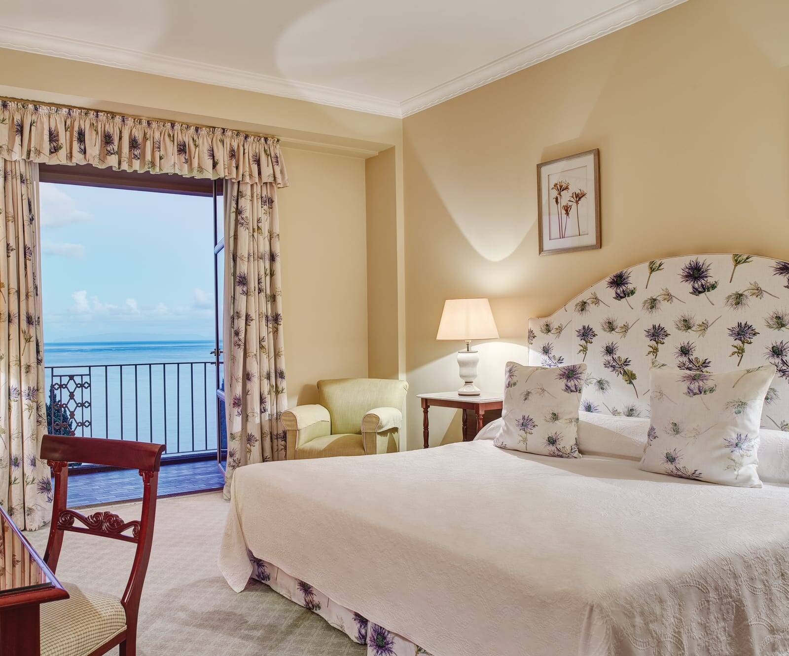 Deluxe Sea View Room