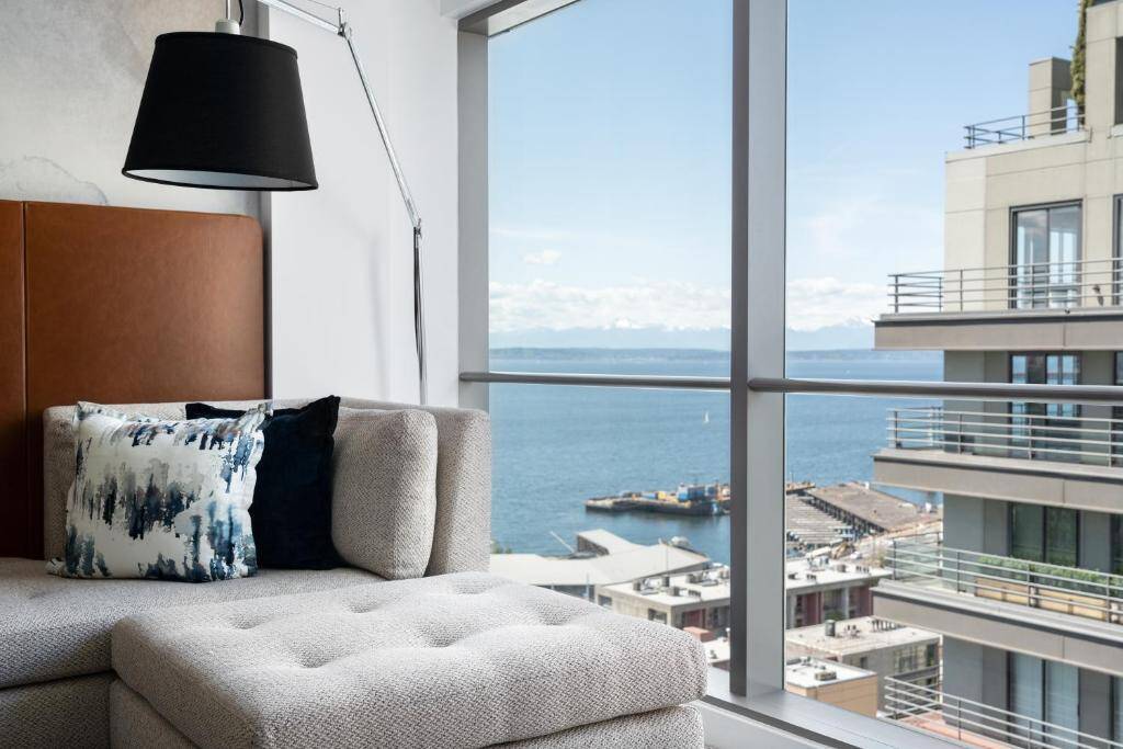 Partial Bay View Room King