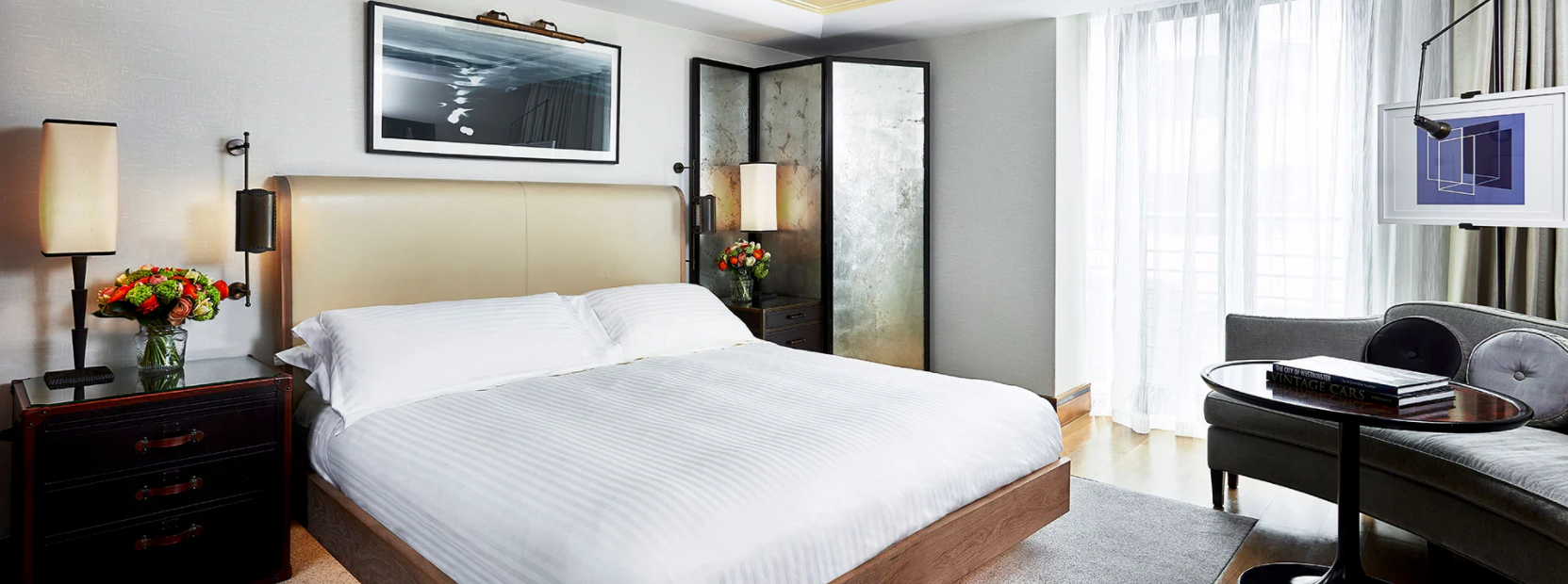 Contemporary Deluxe King Room