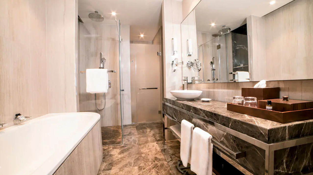 King Club Access Room