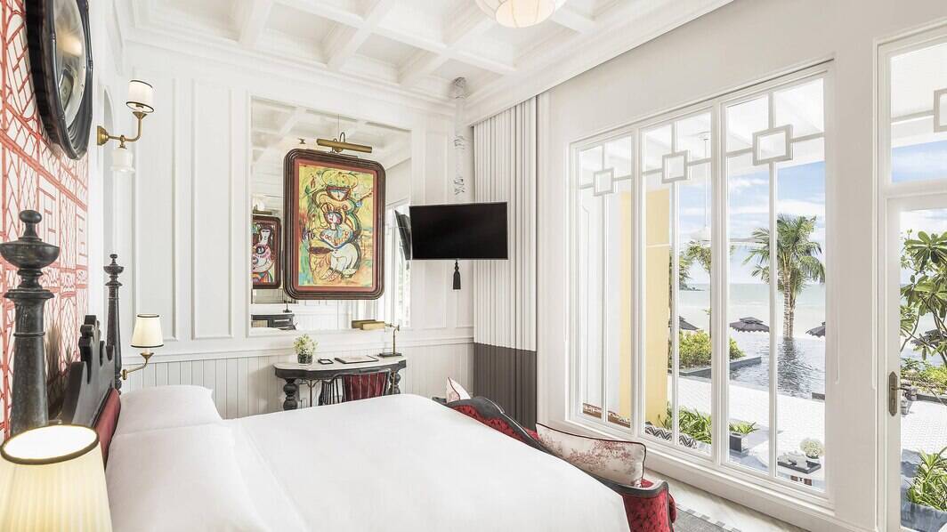 Emerald Bay View King Balcony