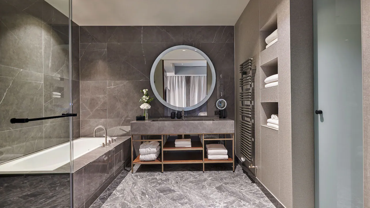 Ambassador Suite