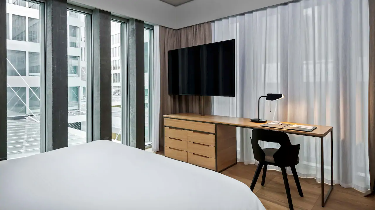 King High Floor Room