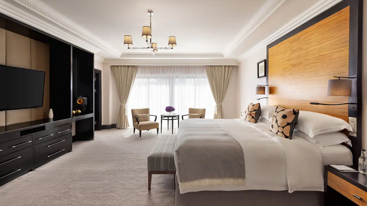 Premium Balcony Suite
