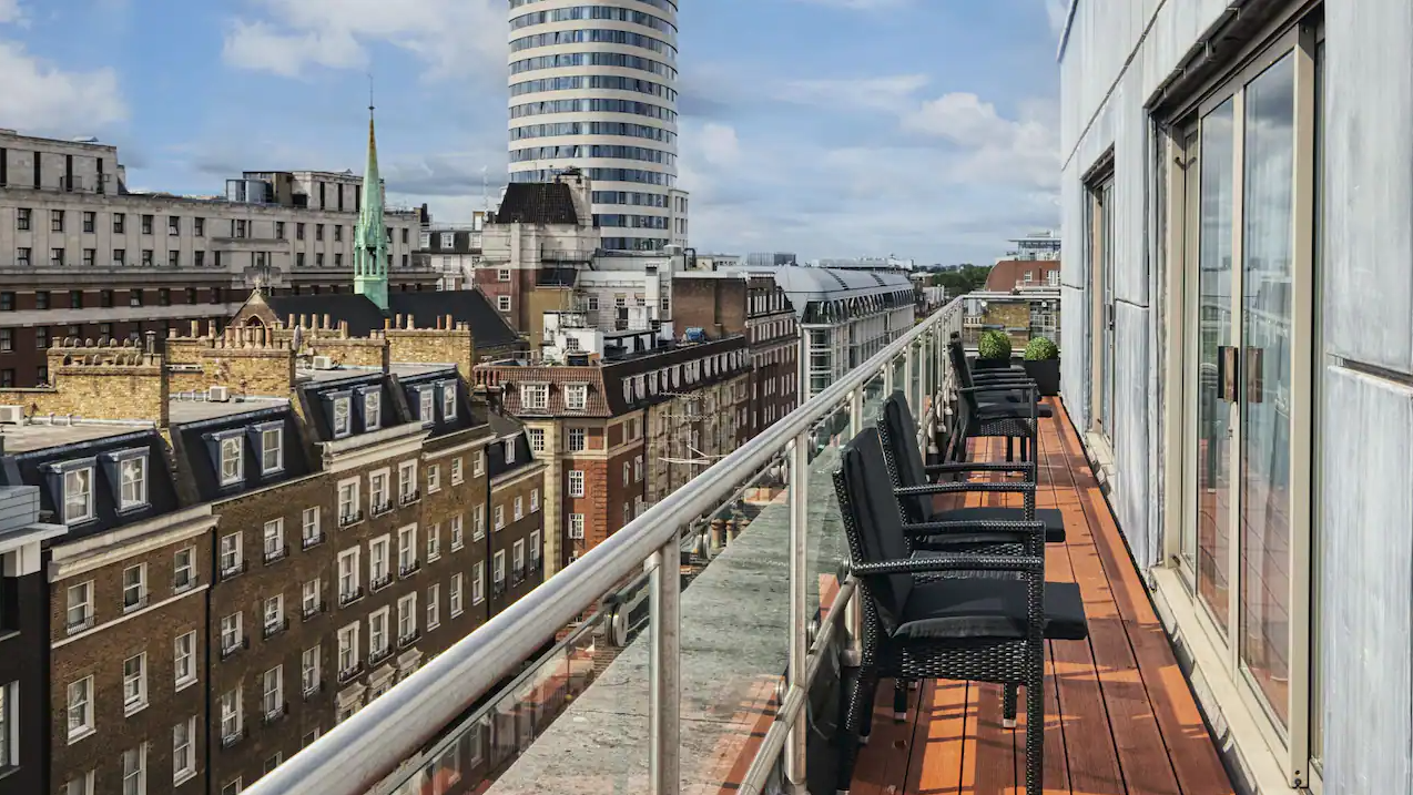 Premium Balcony Suite