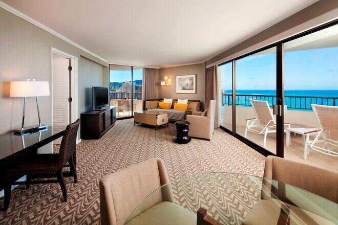 Tower Premier Ocean Suite