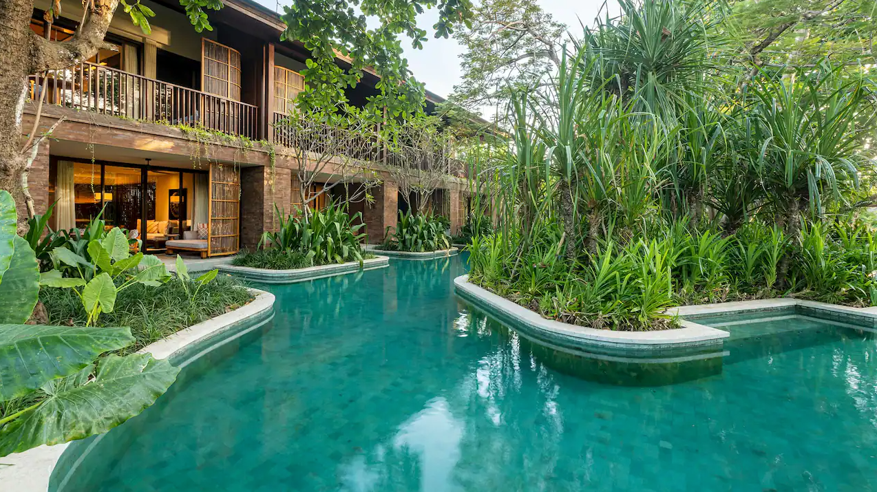 Andaz Suite with Lagoon Access