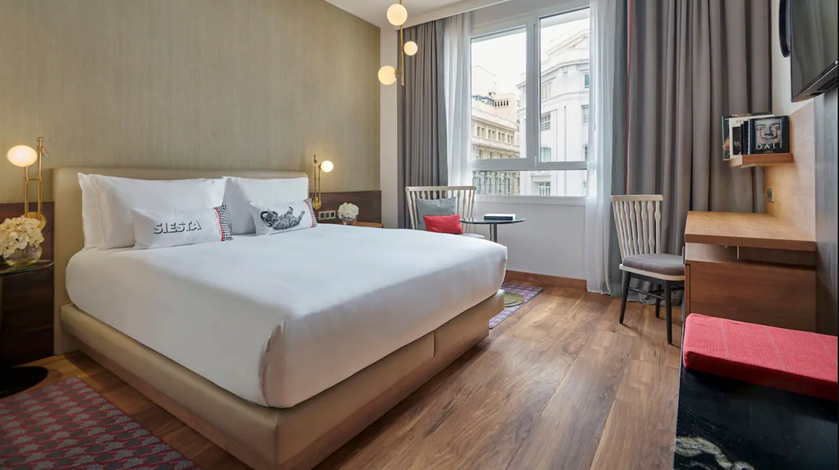 King Gran Via View Room