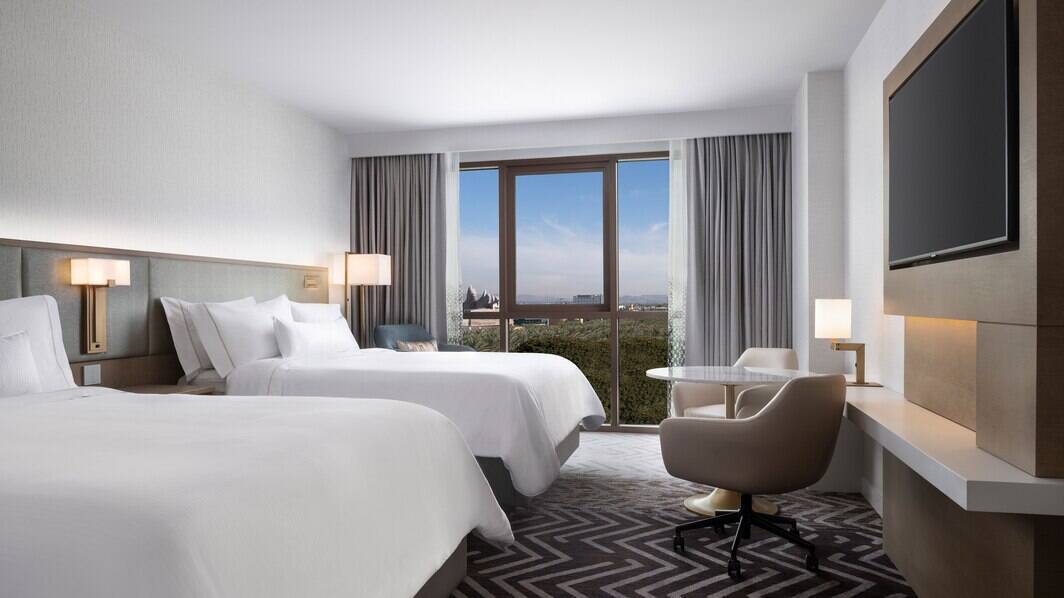 Guest Two Queen Room 