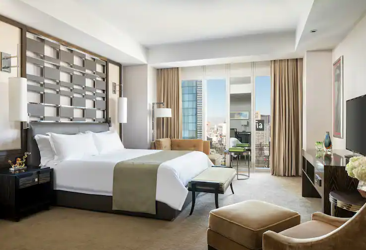 Junior Suite with Hearing/Mobility Access
