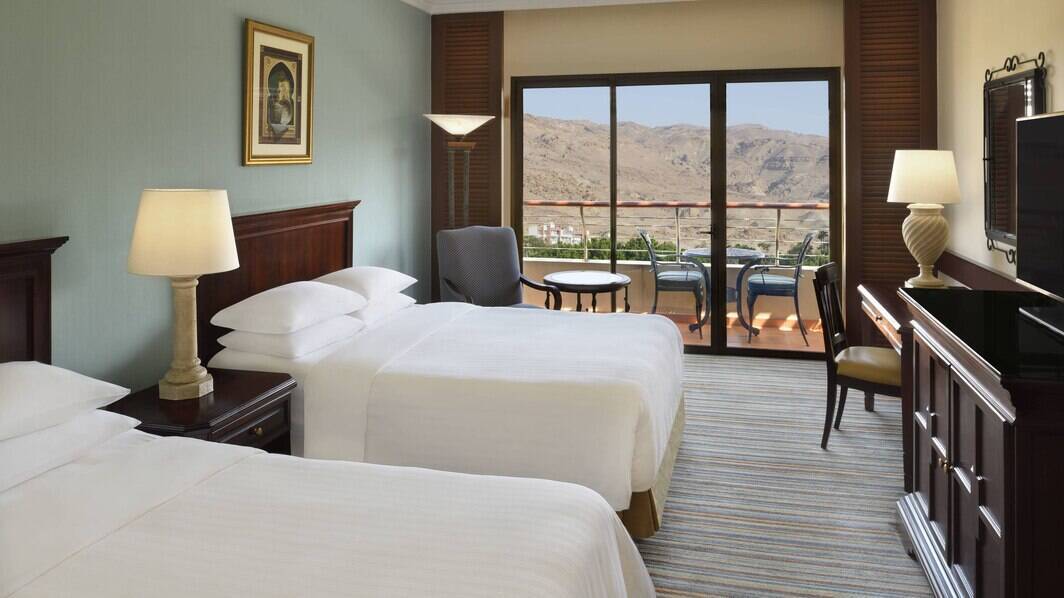 Deluxe Two Double Room