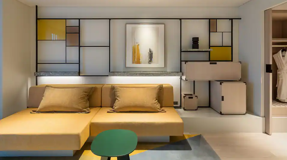 Andaz Deluxe Suite