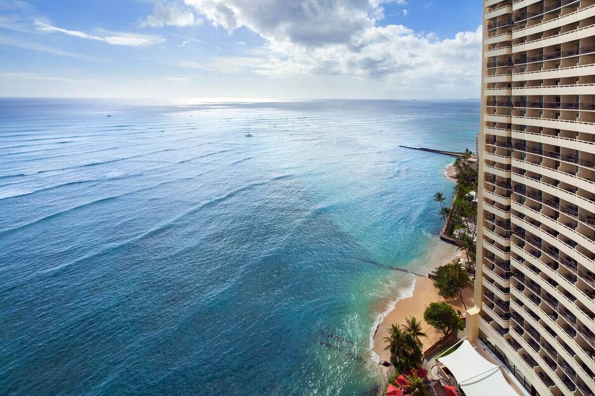 Club Oceanfront Two Double Room