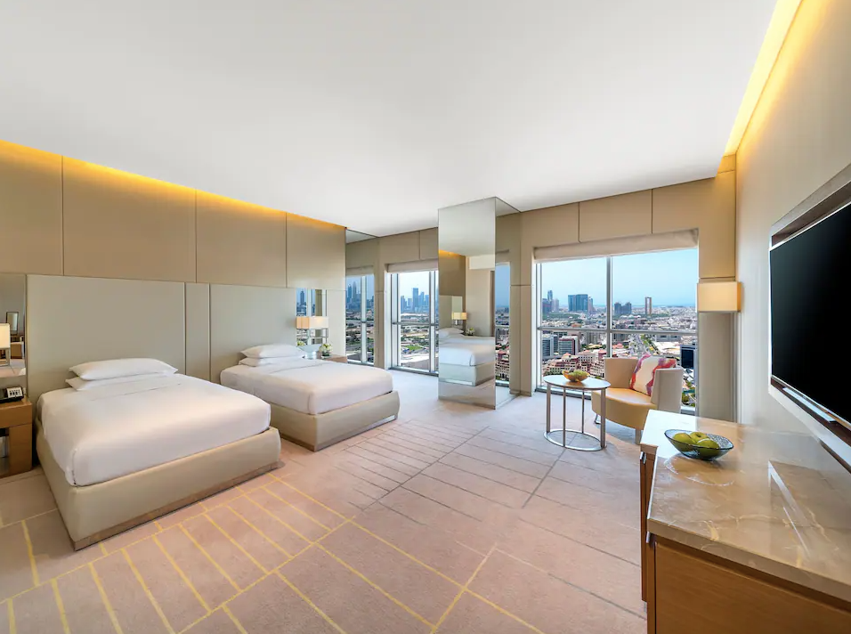 Two Twin Club Access Deluxe