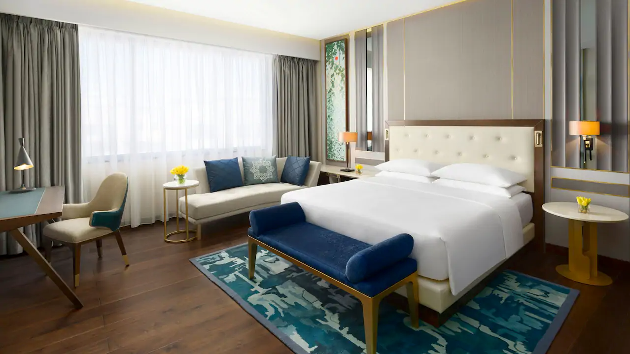 Grand Executive Suite