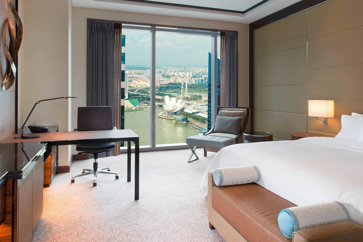 Club Lounge Access Guest King Room High Floor