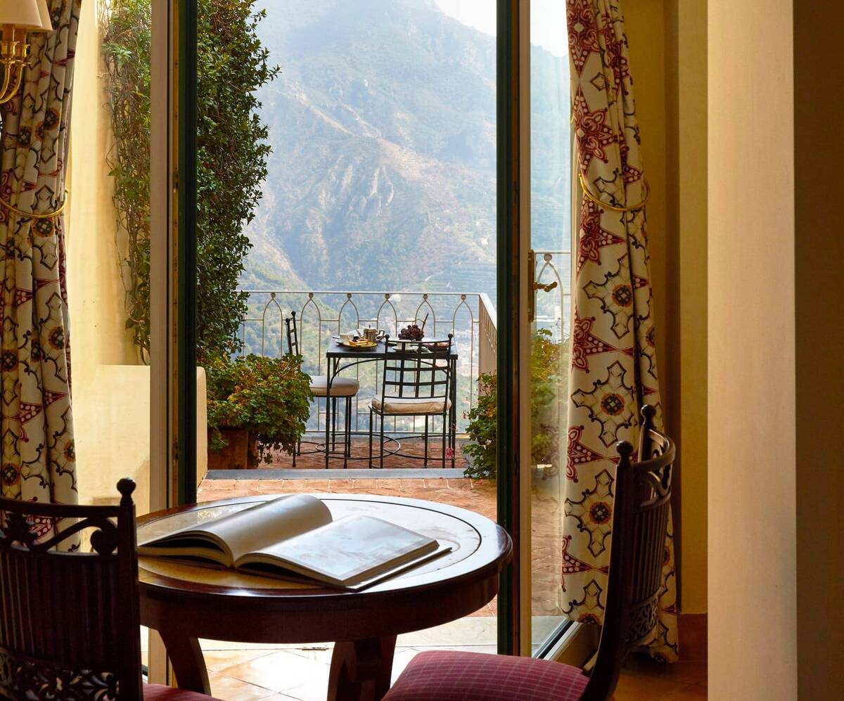 Deluxe Sea View Room With Balcony