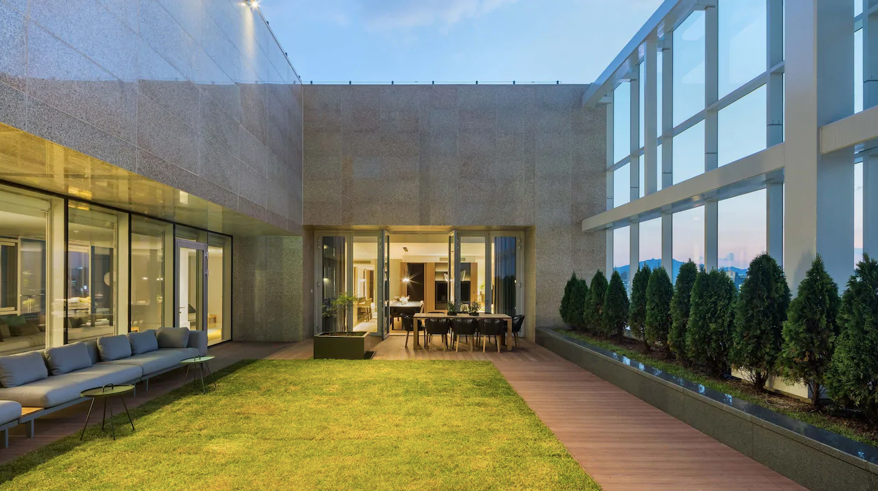 Gangnam King Penthouse Suite