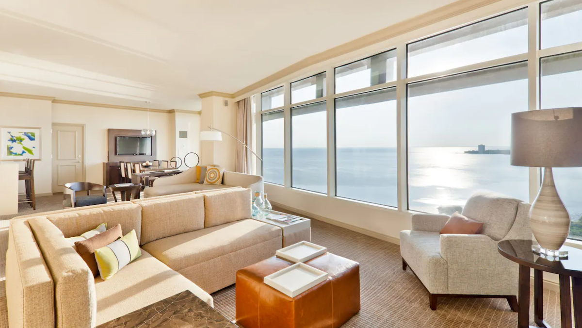 Bay View Presidential Suite