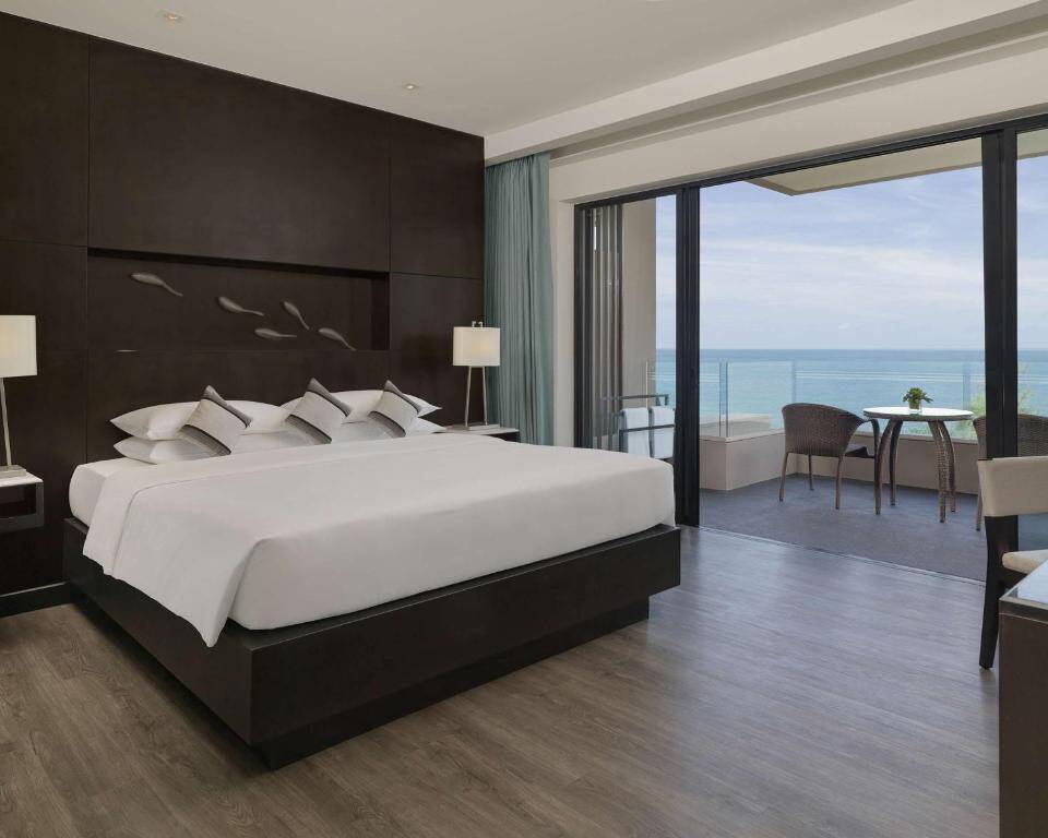 King Bed with Ocean View