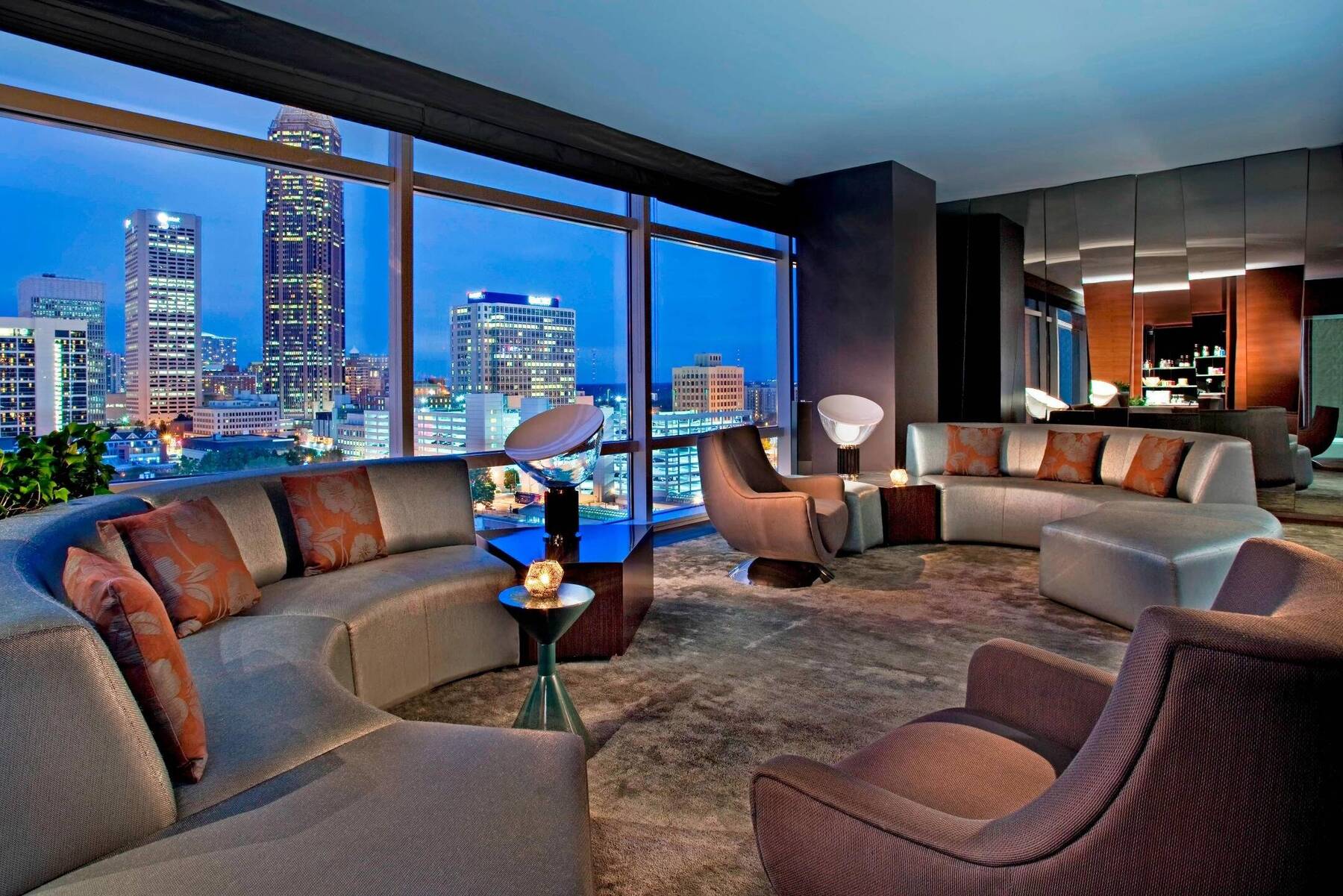 E-WOW SUITE PRESIDENTIAL SUITE