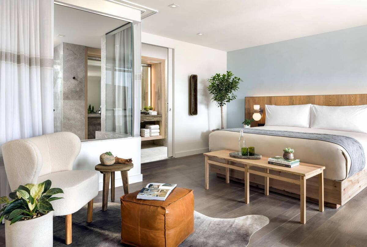 Willow House Suite