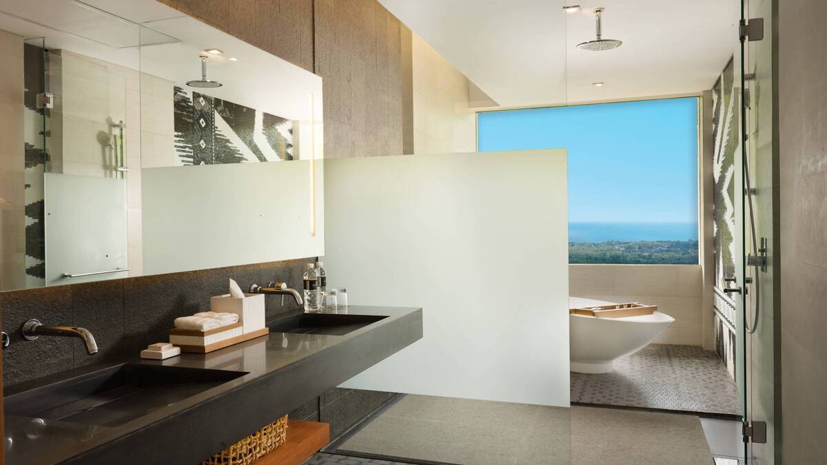 Guest Room King Ocean view Balcony