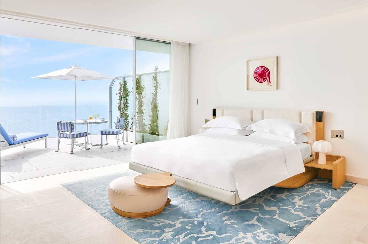 Grand Sea View Studio