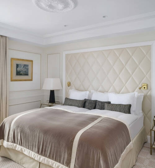 Deluxe Riviera