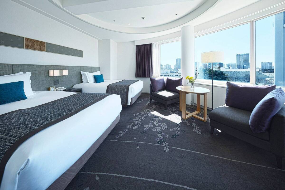 Junior Suite Twin Double, Corner Room
