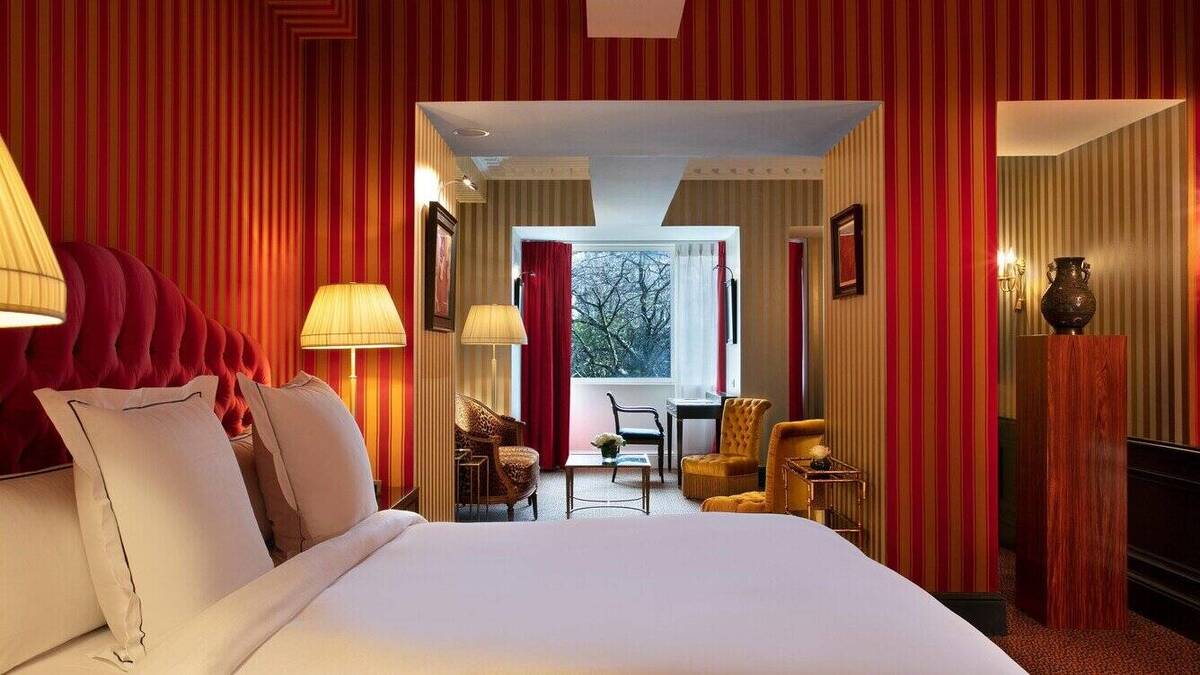Deluxe Suite