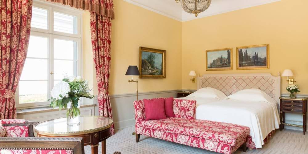 TWO BEDROOM ROYAL GARDEN SUITE