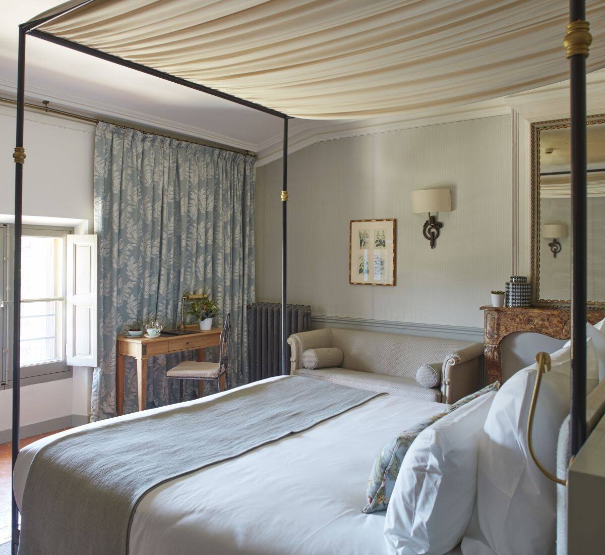 Prestige Room