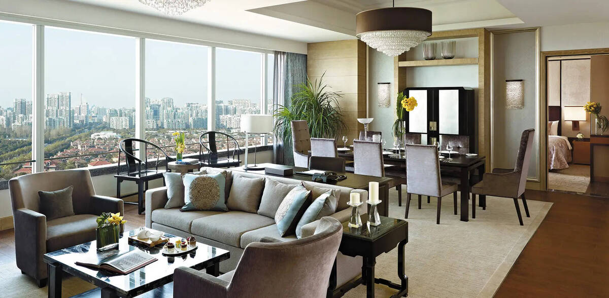 Questers Premier Family Room