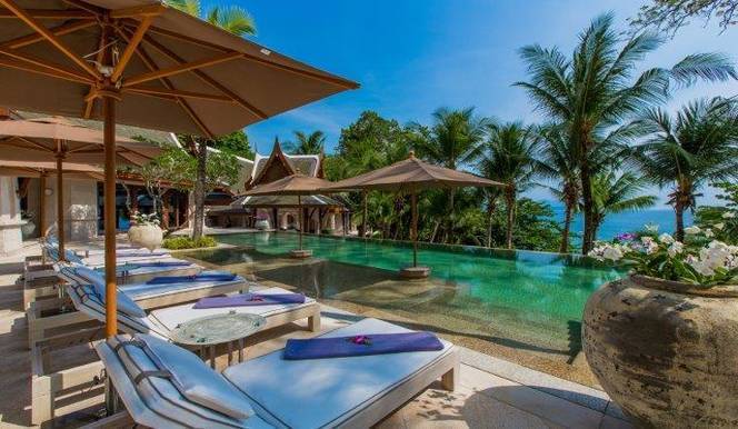 Eight Bedroom Ocean Front Residence (Villa Sawan)