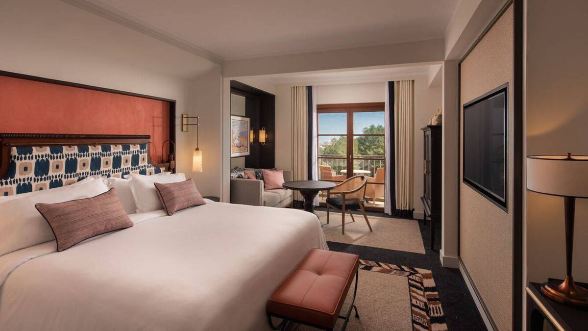 Grand Deluxe Guest Room Double Bay View Balcony