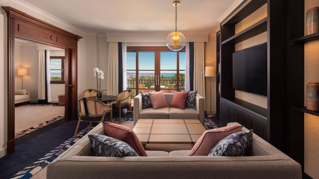 Deluxe Suite Sea View Balcony 