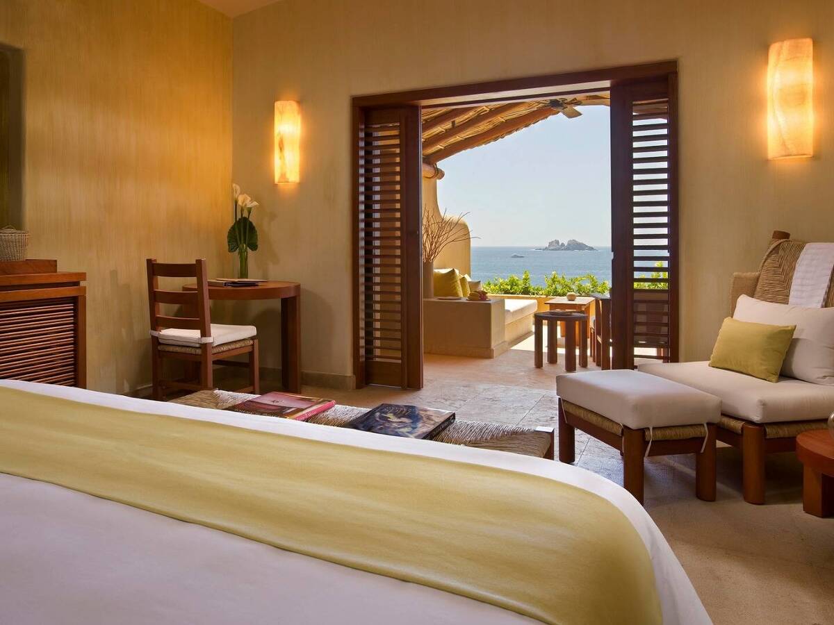 Family Adjoining Suite