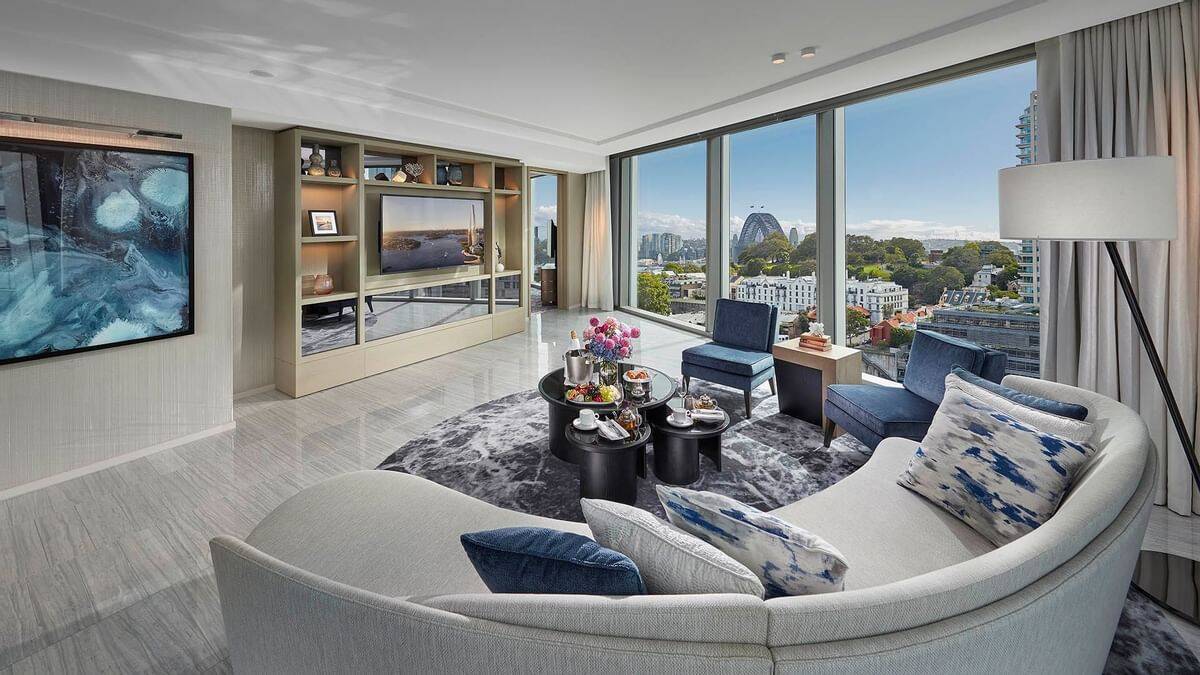 Premier Harbour Bridge Suite