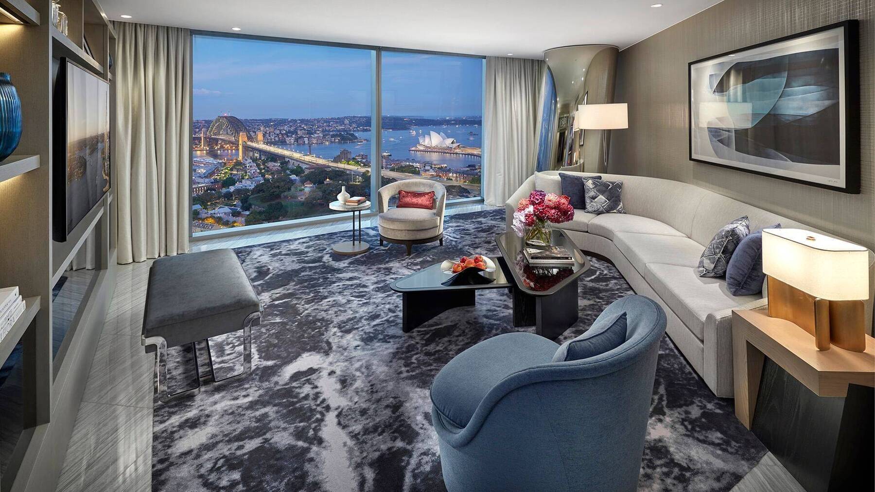 Opera Tower Suite 